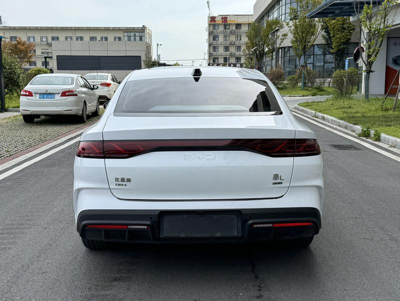 BYD Qin L, 2025 — фото 5 из 10