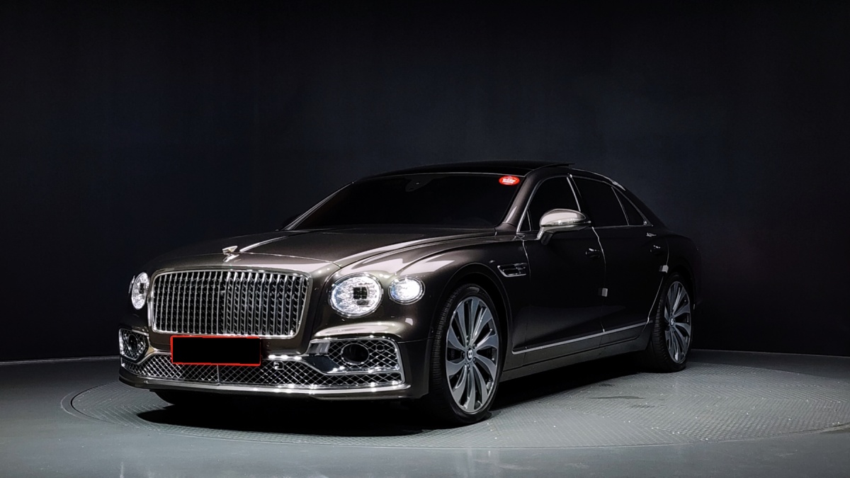 Bentley Flying Spur, 2022 — купить в Самаре под ключ