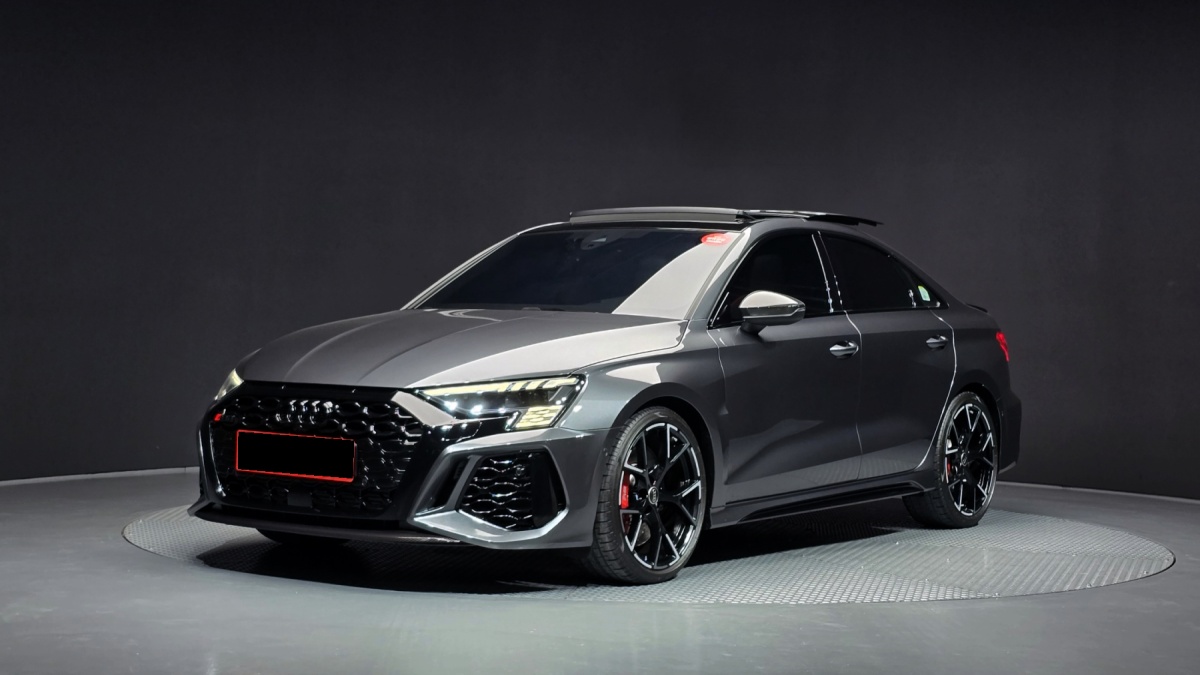 Audi RS 3, 2023 — купить в Санкт-Петербурге под ключ