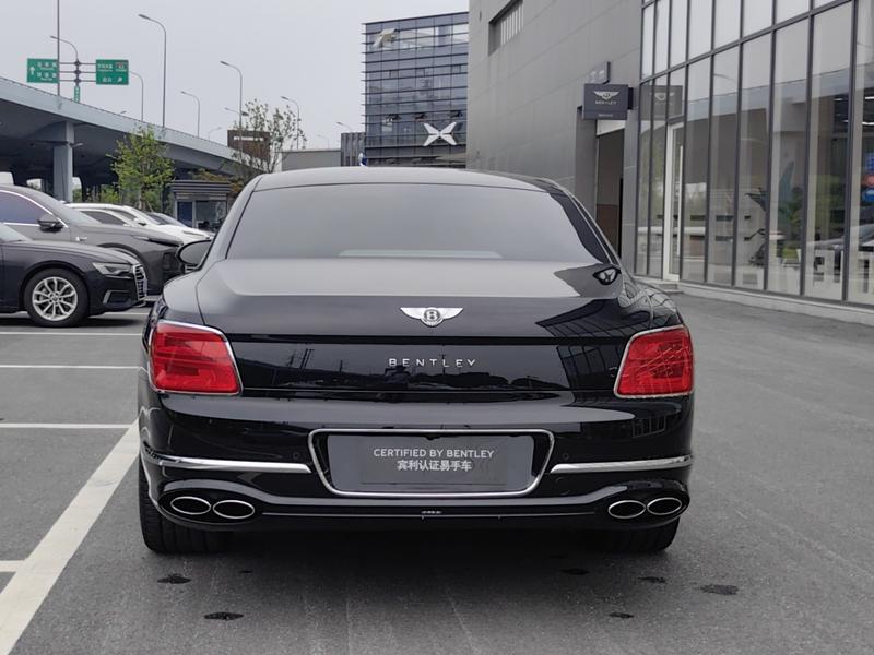Bentley Flying Spur, 2022 — фото 6 из 12