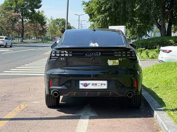Lynk & Co 05 EM-P Hybrid, 2021 — фото 5 из 9