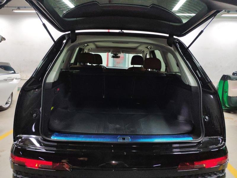 Audi Q7, 2025 — фото 9 из 10