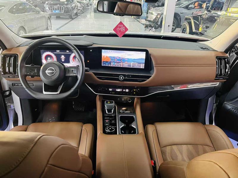 Nissan Pathfinder, 2023 — фото 8 из 12
