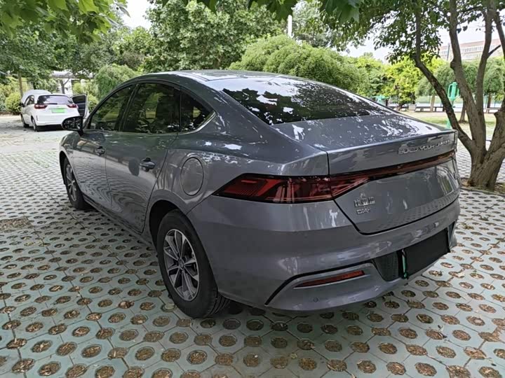 BYD Qin Plus, 2024 — фото 5 из 9