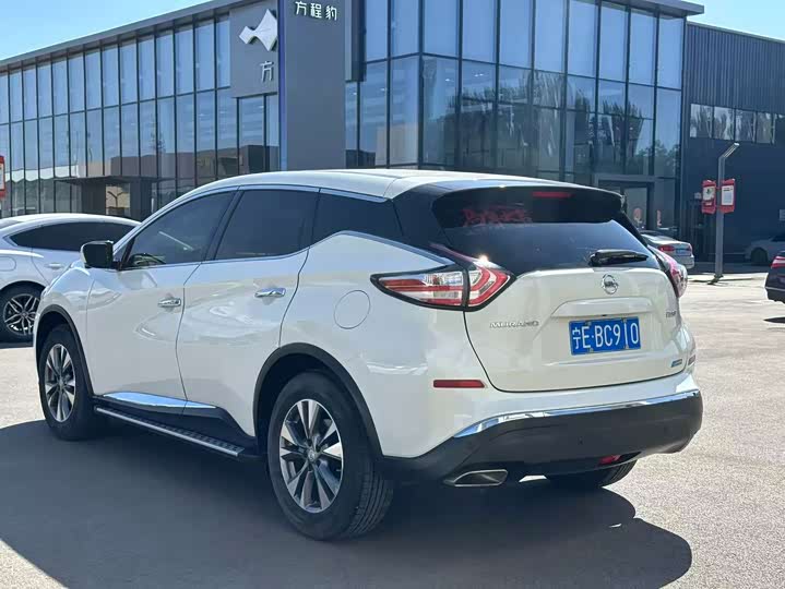 Nissan Murano, 2023 — фото 8 из 9