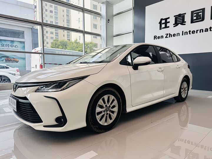 Toyota Corolla, 2023 — фото 2 из 9