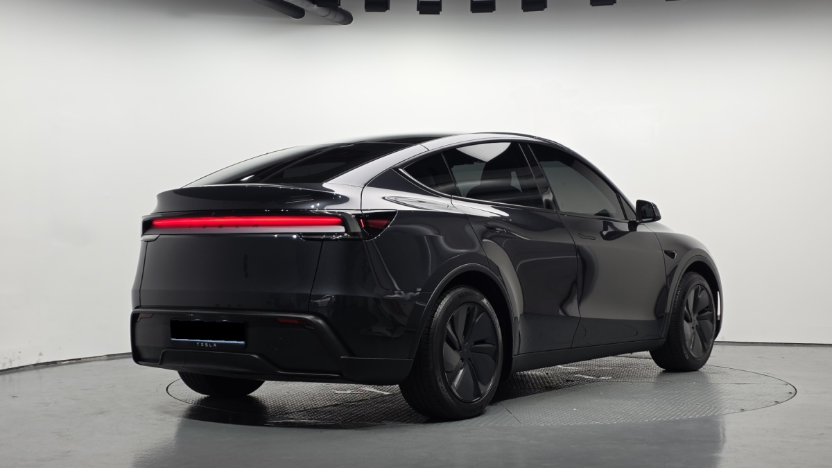 Tesla Model Y, 2025 — фото 2 из 12