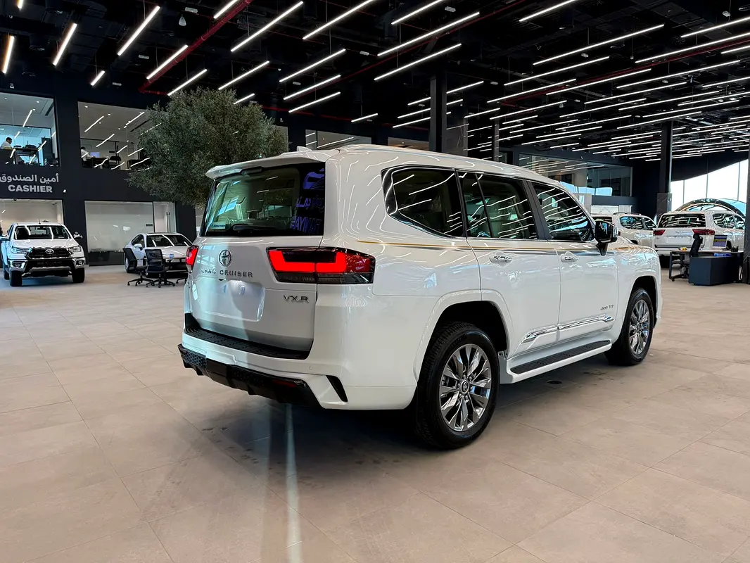 Toyota Land Cruiser, 2026 — фото 5 из 9