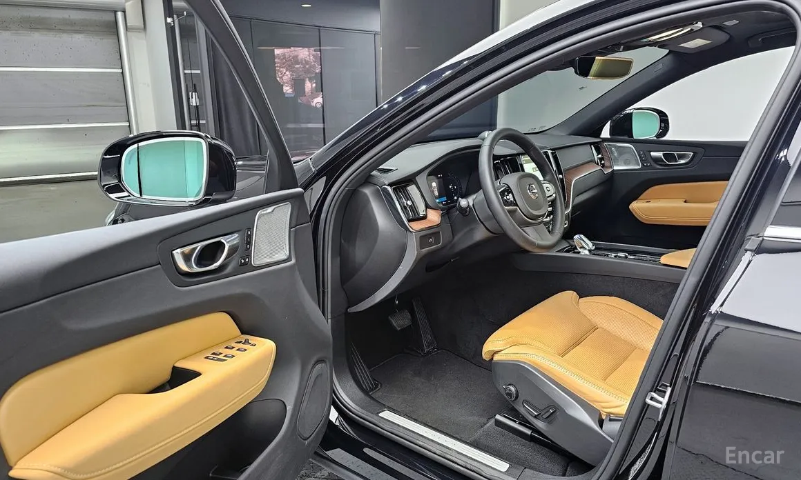 Volvo XC60, 2024 — фото 11 из 12