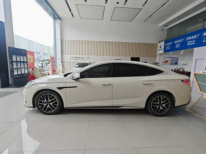 BYD Seal 07 DM-i Hybrid, 2024 — фото 4 из 9