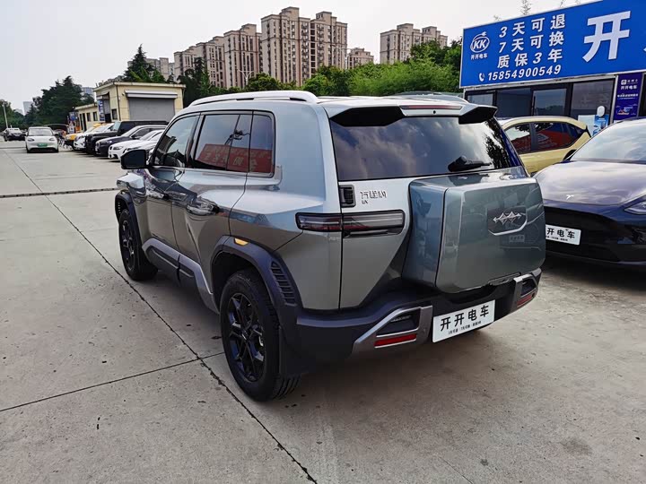 BYD FangChengBao Titanium 3 (Tai 3), 2025 — фото 6 из 9