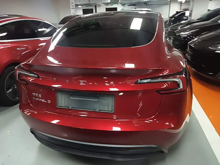 Tesla Model 3, 2025 — фото 6 из 9