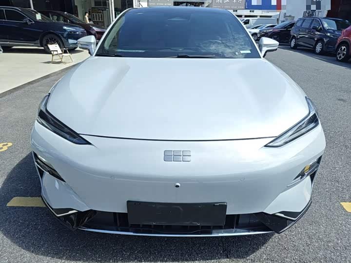 Geely Galaxy E8, 2024 — фото 3 из 9