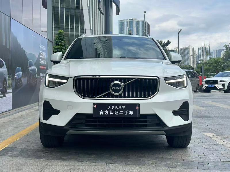 Volvo XC40, 2022 — фото 2 из 9