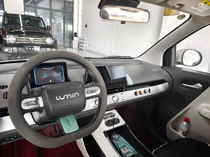 Changan Qiyuan (Nevo) Lumin, 2023 — фото 8 из 9