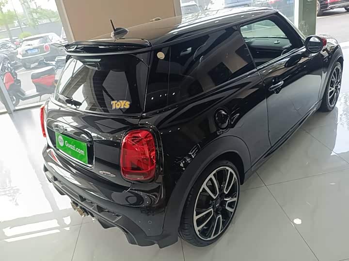 Mini Mini JCW, 2022 — фото 7 из 9