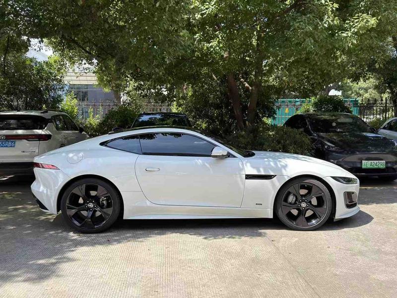Jaguar F-Type, 2024 — фото 7 из 12