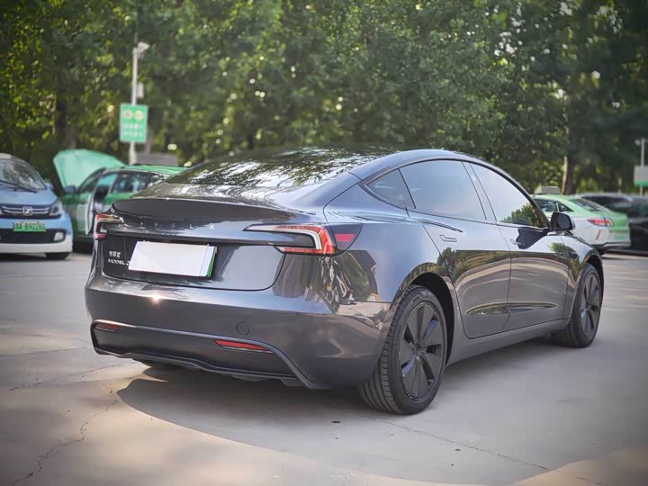 Tesla Model 3, 2025 — фото 4 из 9