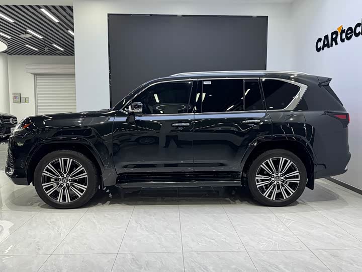 Lexus LX, 2025 — фото 6 из 9