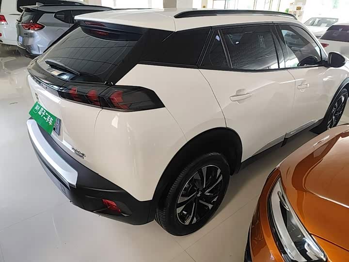 Peugeot 2008, 2022 — фото 7 из 9