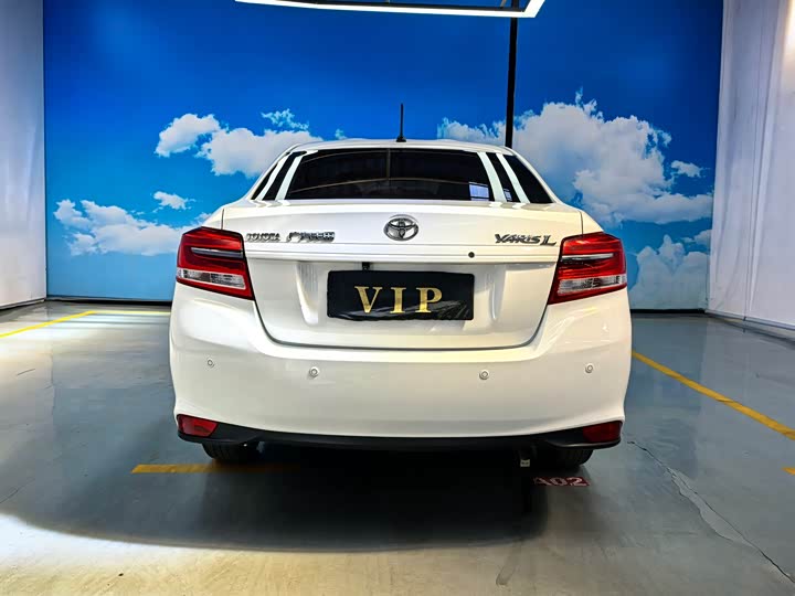 Toyota Yaris L, 2022 — фото 5 из 9