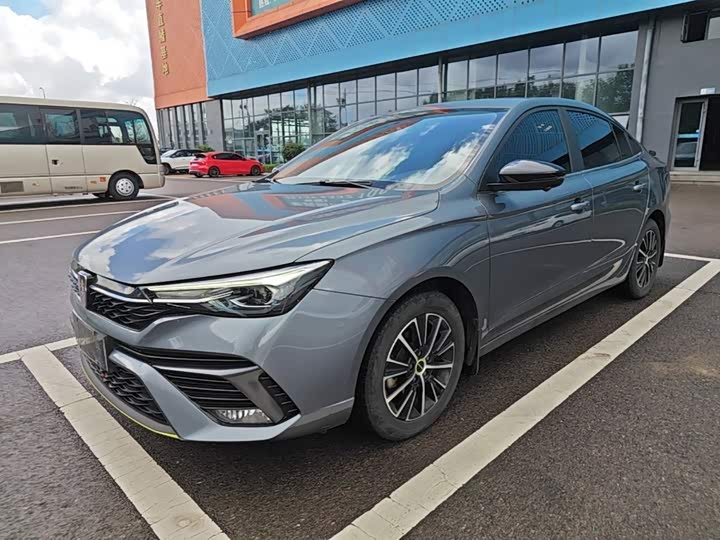 Roewe i5, 2021 — фото 2 из 9