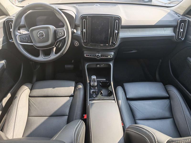 Volvo XC40, 2024 — фото 7 из 11