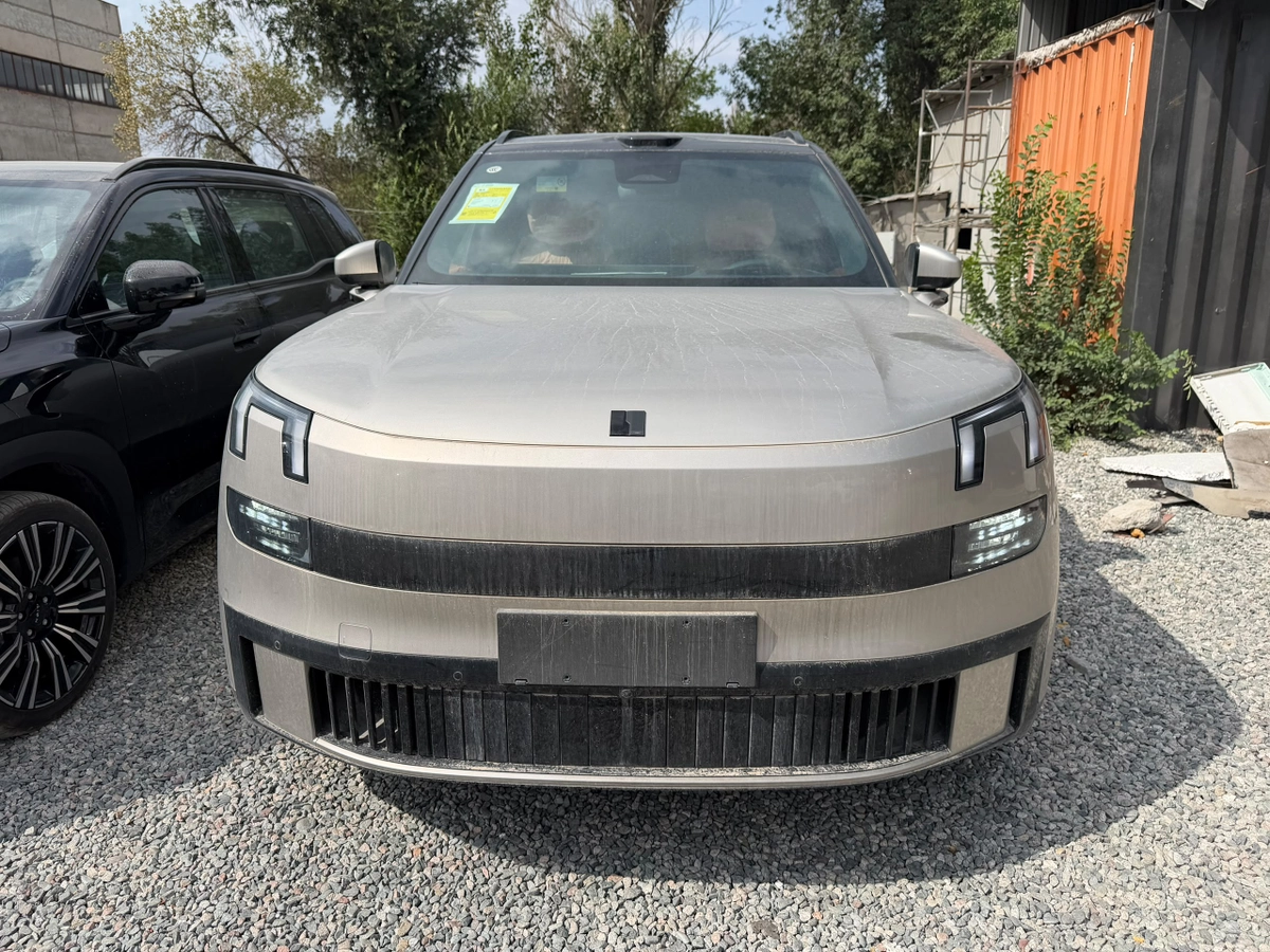 Lynk & Co 900, 2025
