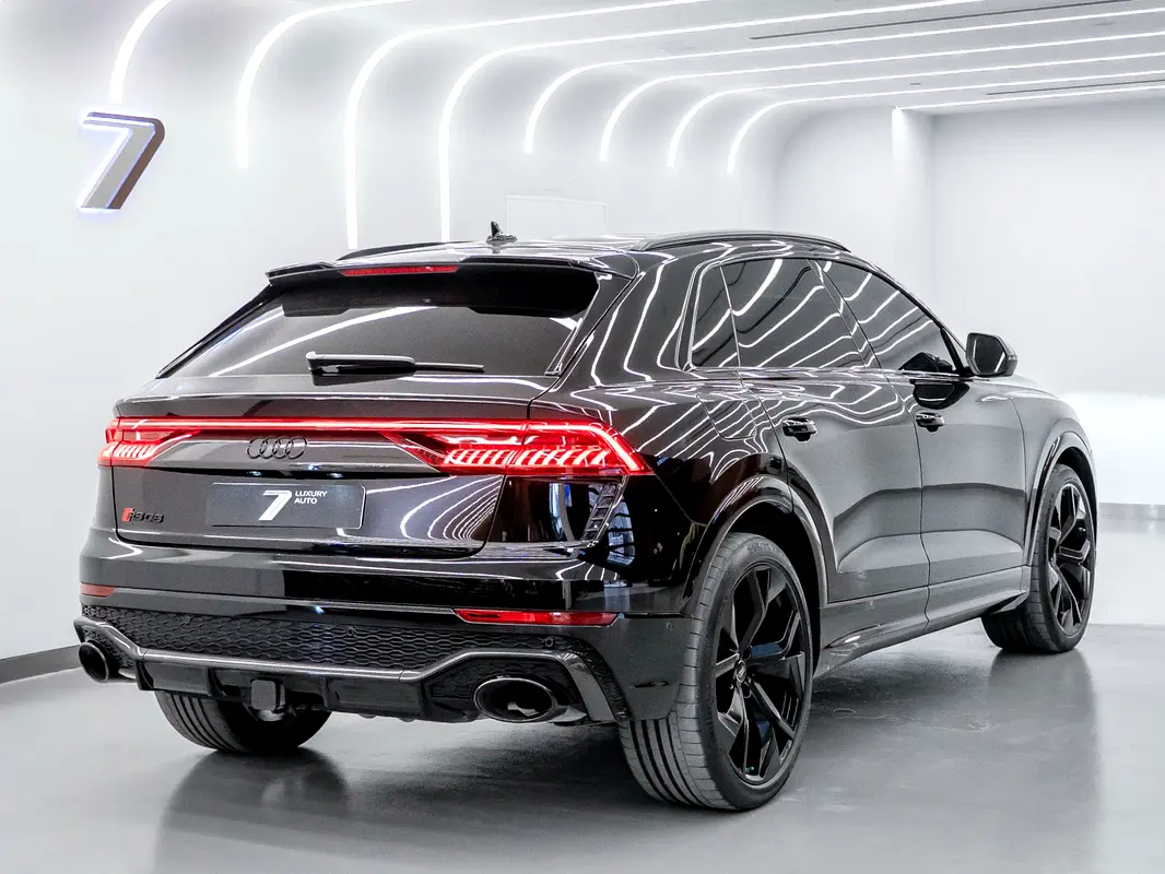 Audi RS Q8, 2024 — фото 4 из 10