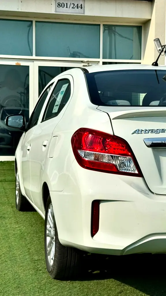 Mitsubishi Attrage, 2022 — фото 8 из 10