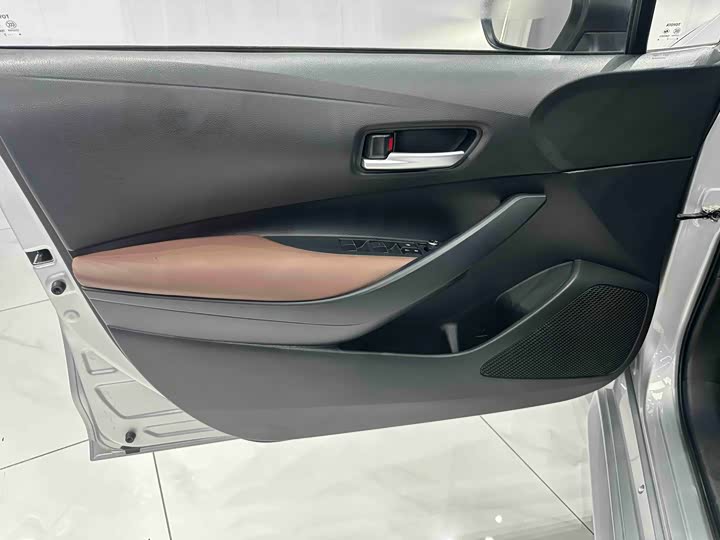 Toyota Levin, 2022 — фото 8 из 9