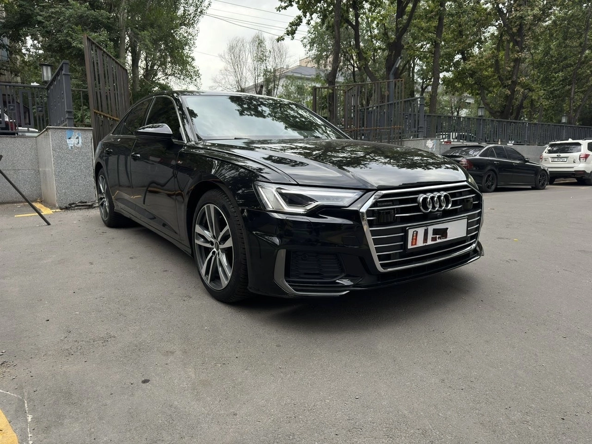 Audi A6, 2021 — фото 2 из 10