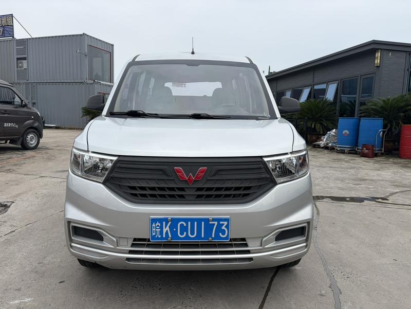 Wuling Hongguang V, 2022 — фото 2 из 11