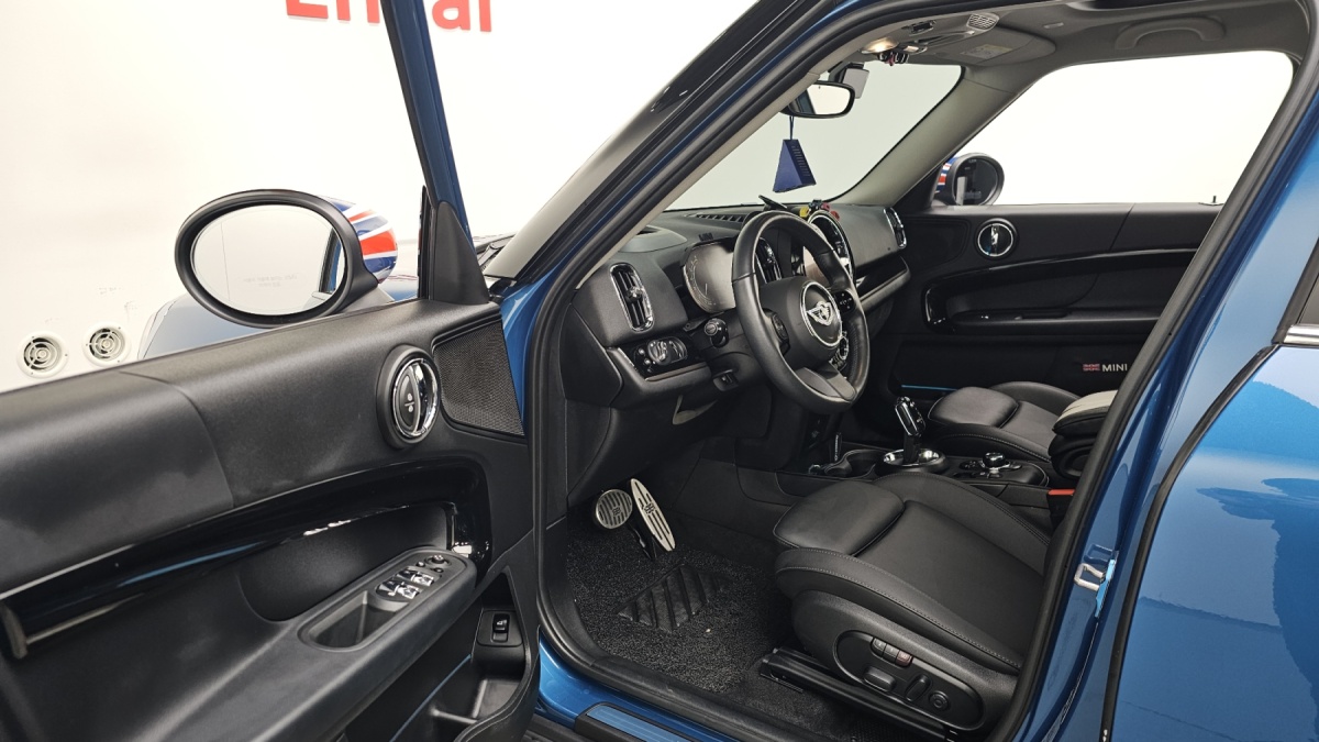 Mini Countryman, 2023 — фото 10 из 12