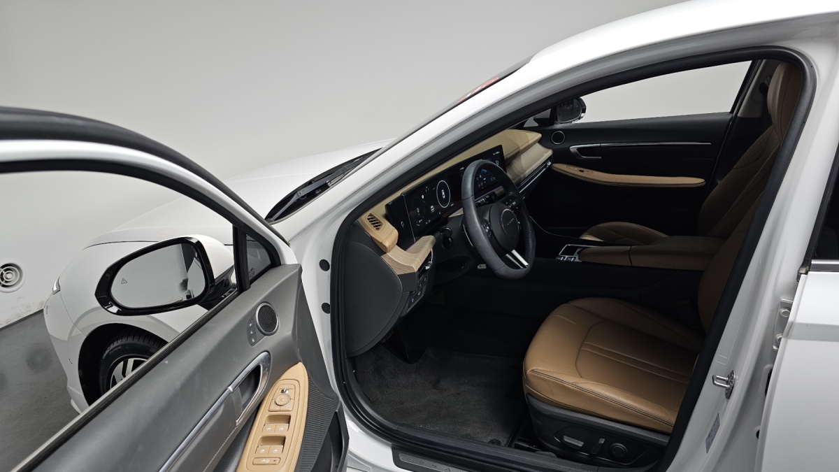 Hyundai Sonata, 2023 — фото 9 из 12