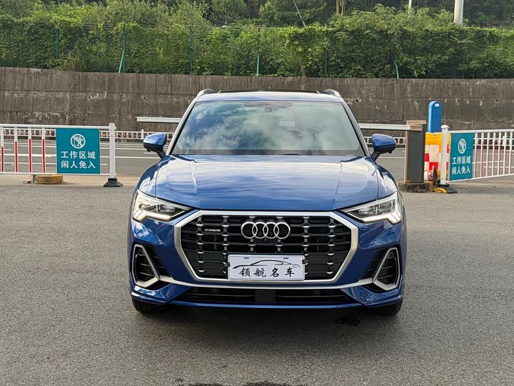 Audi Q3, 2022 — фото 2 из 9