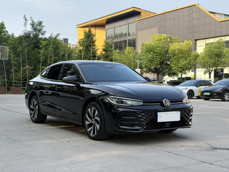 Volkswagen Passat, 2024 — фото 3 из 12