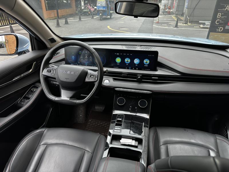 Exeed LX C-DM Hybrid, 2022 — фото 5 из 7