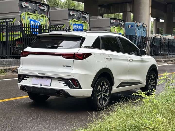 JAC QX Hybrid, 2023 — фото 6 из 9