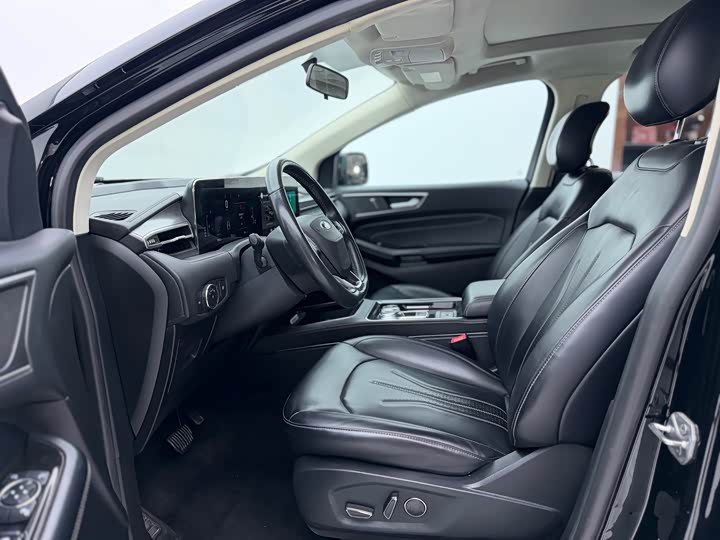 Ford Edge, 2022 — фото 4 из 9