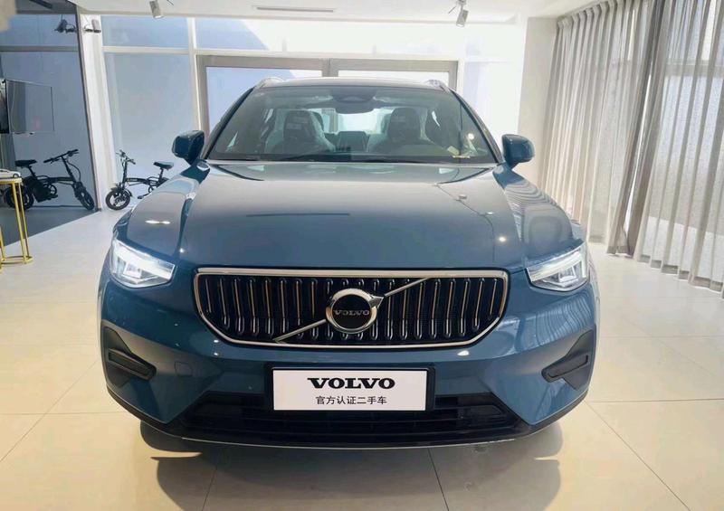 Volvo XC40, 2022 — фото 2 из 9
