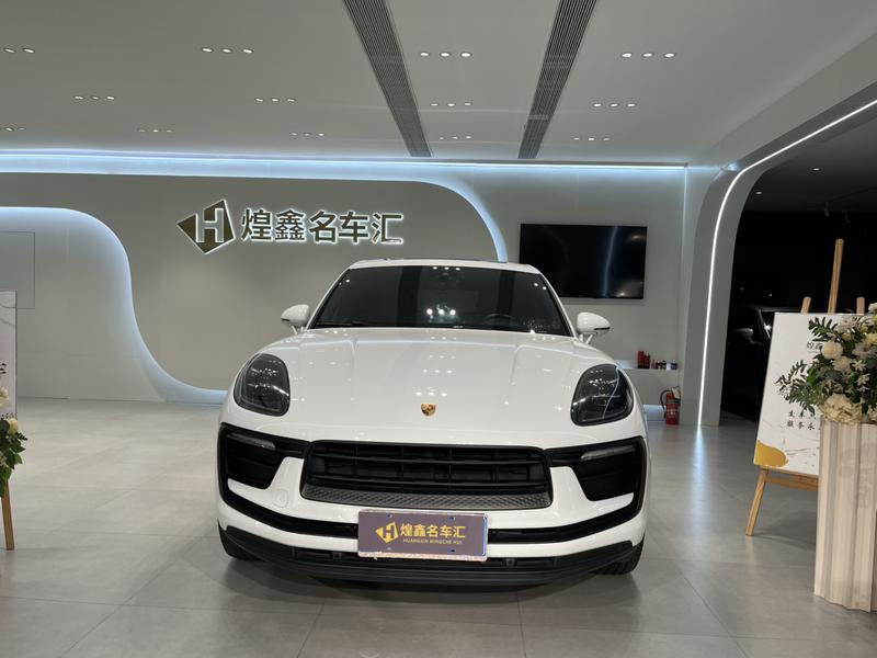 Porsche Macan, 2022 — фото 2 из 12