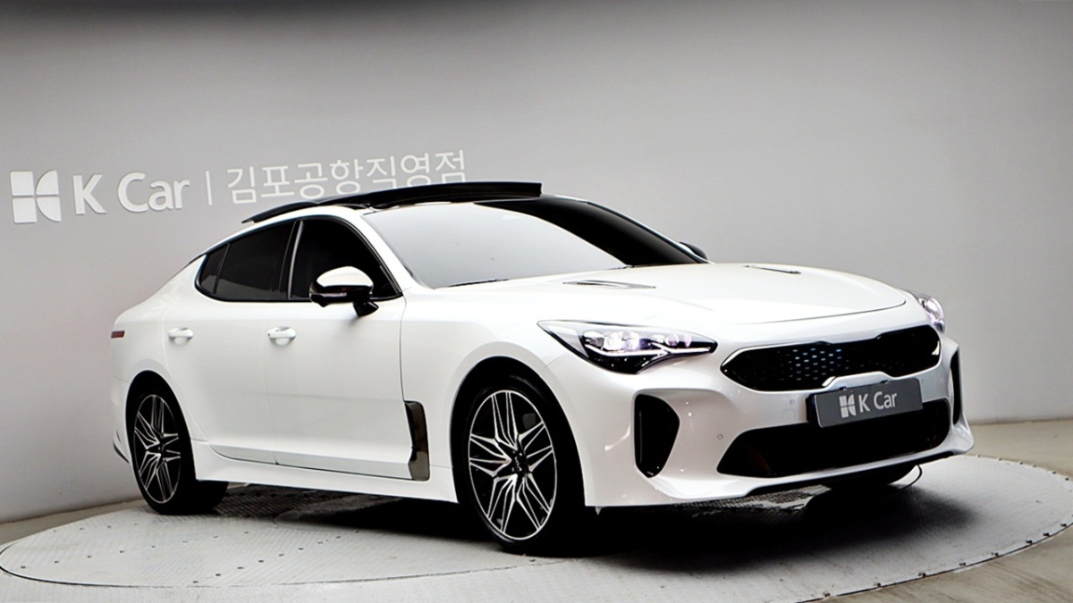 Kia Stinger, 2022 — фото 3 из 12