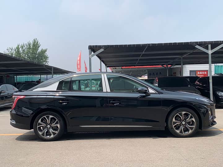 Hongqi E-QM5, 2022 — фото 4 из 9