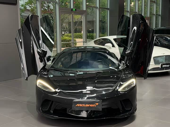 McLaren GT, 2022 — фото 8 из 9