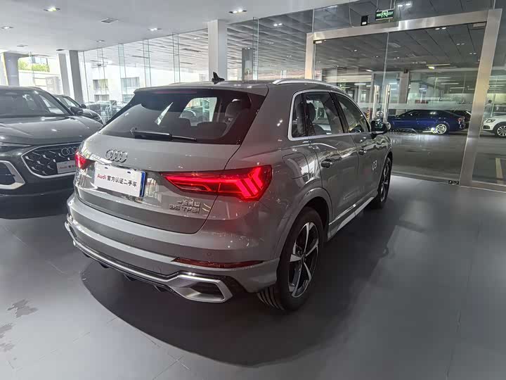 Audi Q3, 2025 — фото 7 из 9