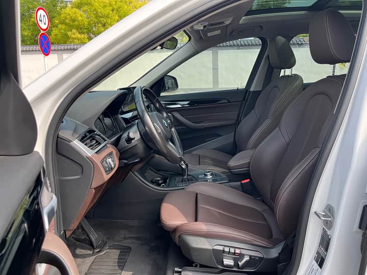 BMW X1, 2022 — фото 7 из 9