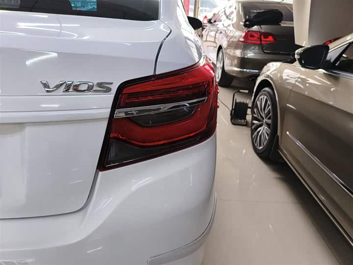 Toyota Vios, 2023 — фото 8 из 9