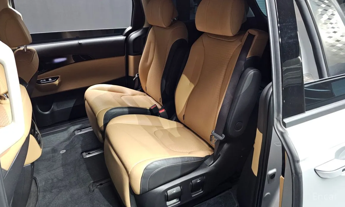 Kia Carnival, 2022 — фото 11 из 12