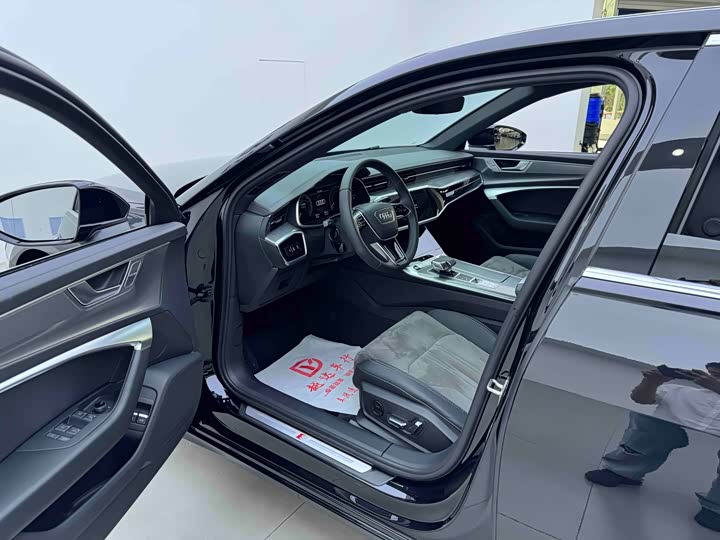 Audi A6L Hybrid, 2022 — фото 7 из 9